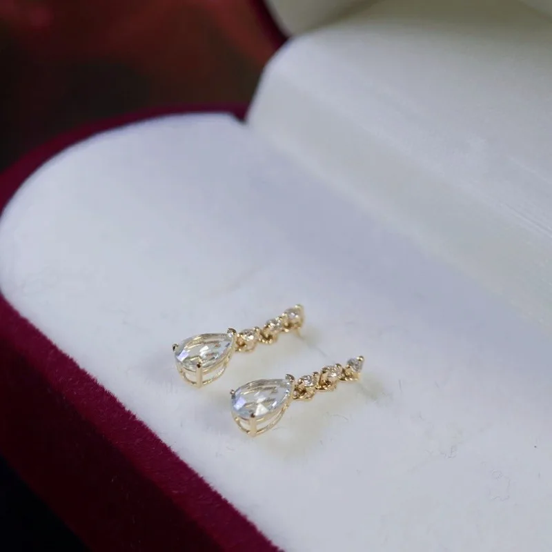 

8k gold color treasure Aquamarine diamond stud earrings finished natural water drop shape Aquamarine stud earrings