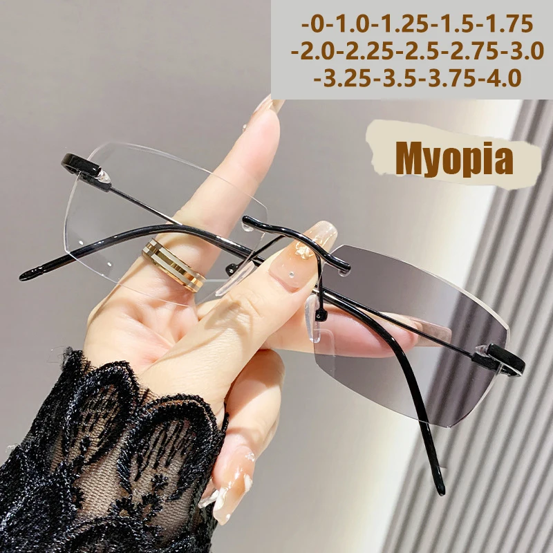 نظارات قصر النظر الحساسة للضوء المتغيرة الألوان بدون إطارات، أنيقة وعصرية للرجال، حماية ضد الضوء الأزرق.3322