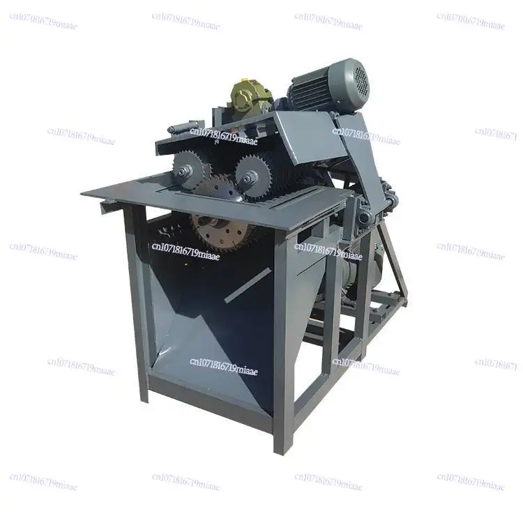 Small automatic square wood strip special processing square wood strip simple cutting machine