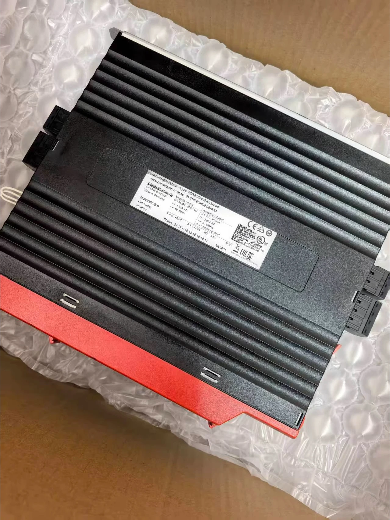 Industrial inverter MDX61B0001-5A3-4-00 New original