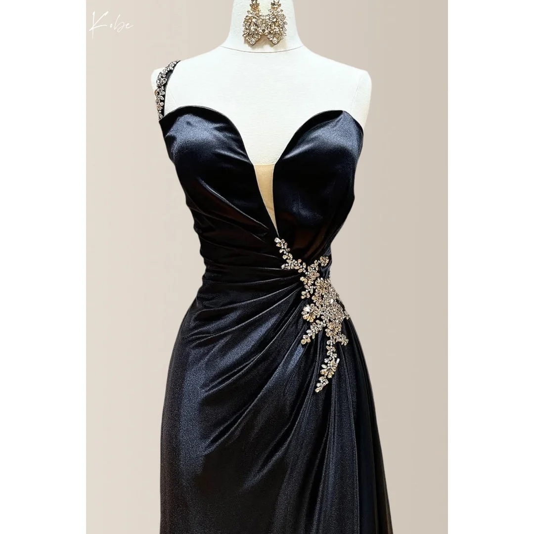 

Kobe Customized Black Glitter Strapless Prom Dresses Backless Velvet Evening Dresses Sleeveless Floor-Length Party Dresses 2025