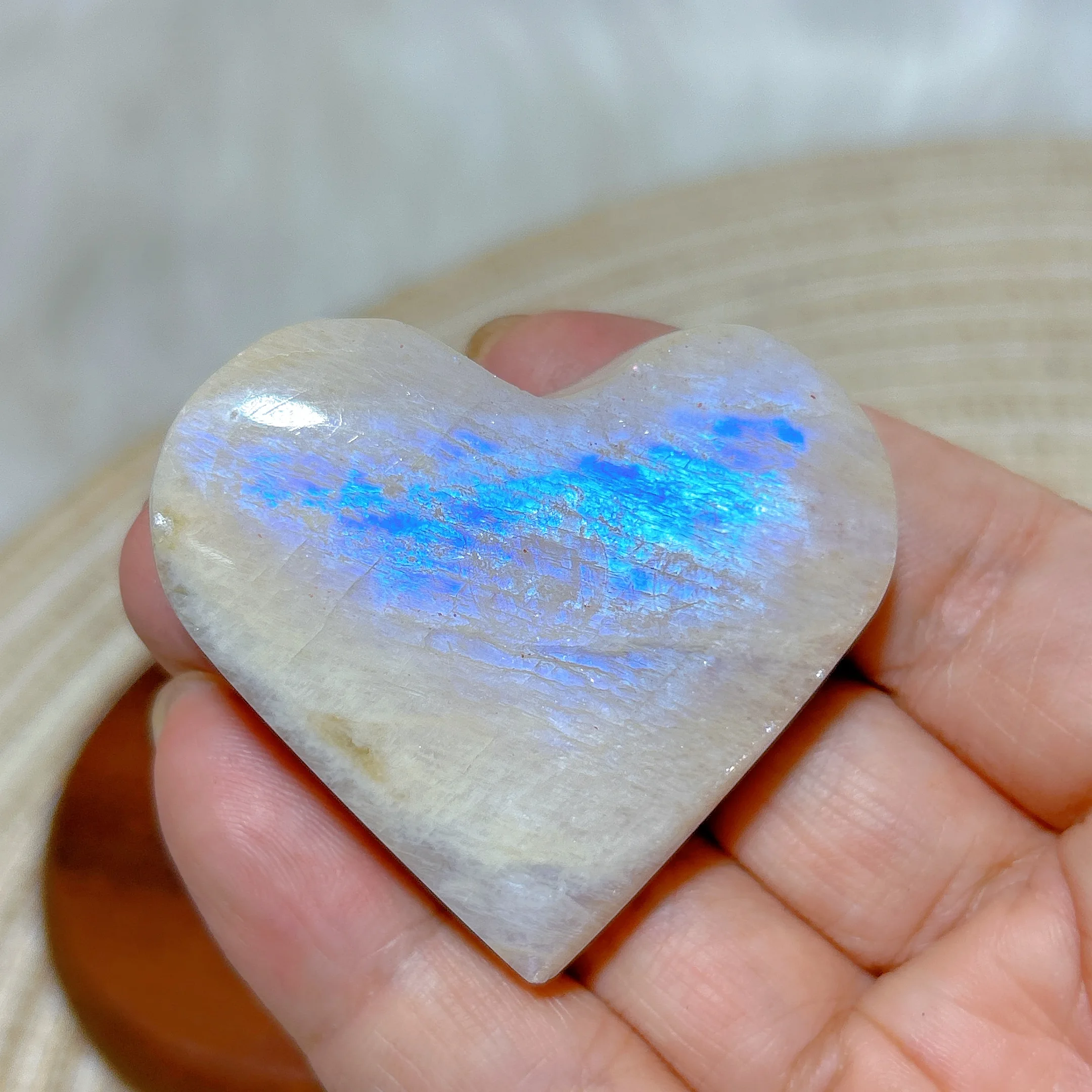 Natural Crystal Rainbow Blue Moonstone Mixed Sunstone Heart High Quality Healing Gemstone Home Decoration Room Decor Gift