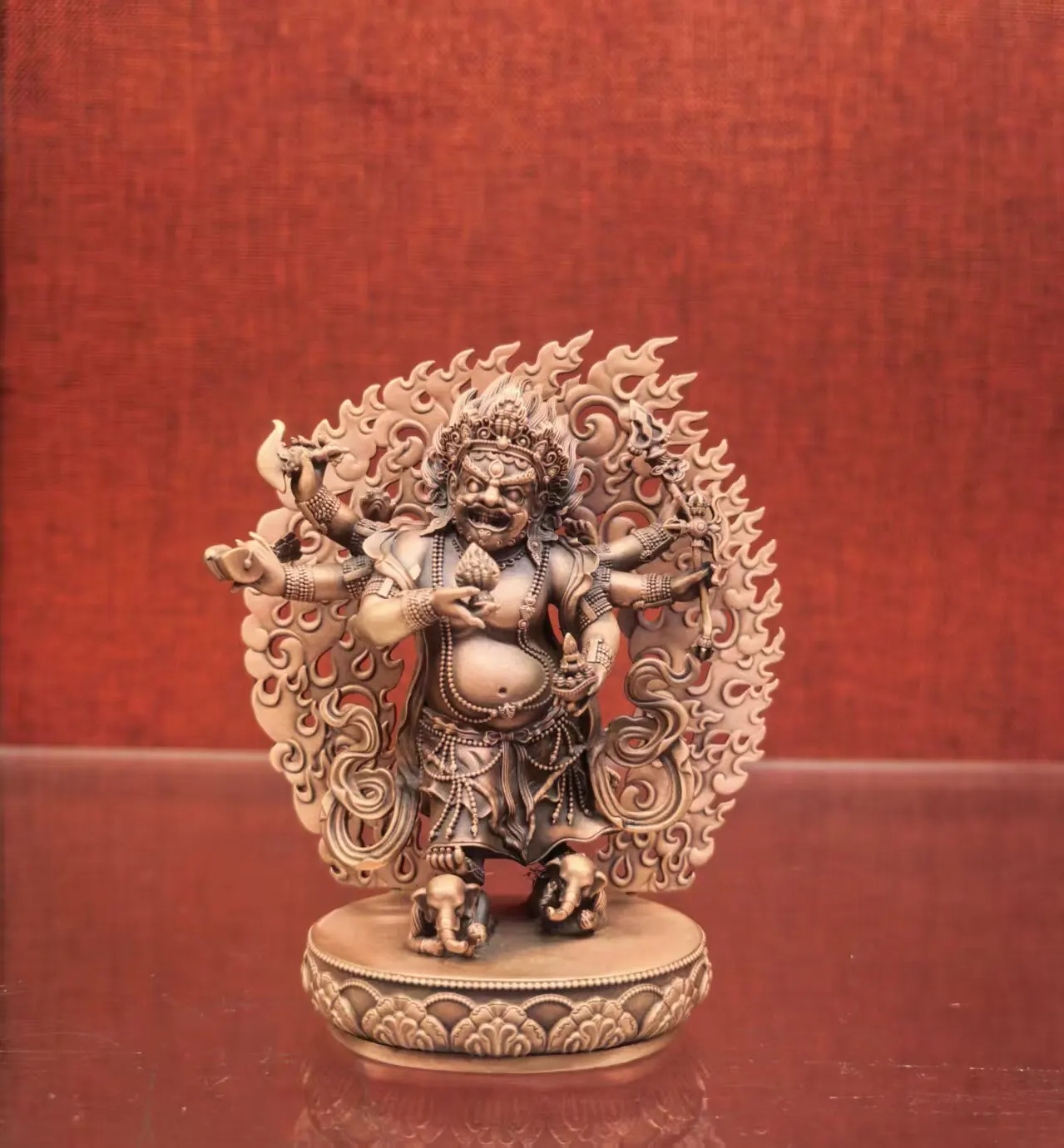 White six-armed Mahogala, 10 cm in height, pure copper boutique Buddha statue