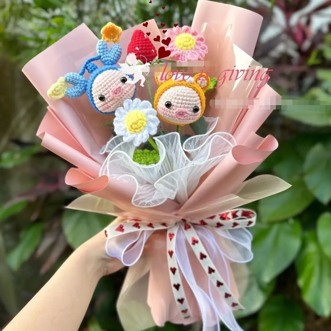 Handwoven doll rabbit bouquet crochet rose yarn flower finished birthday gift for girlfriend and best friend Eternal Flower