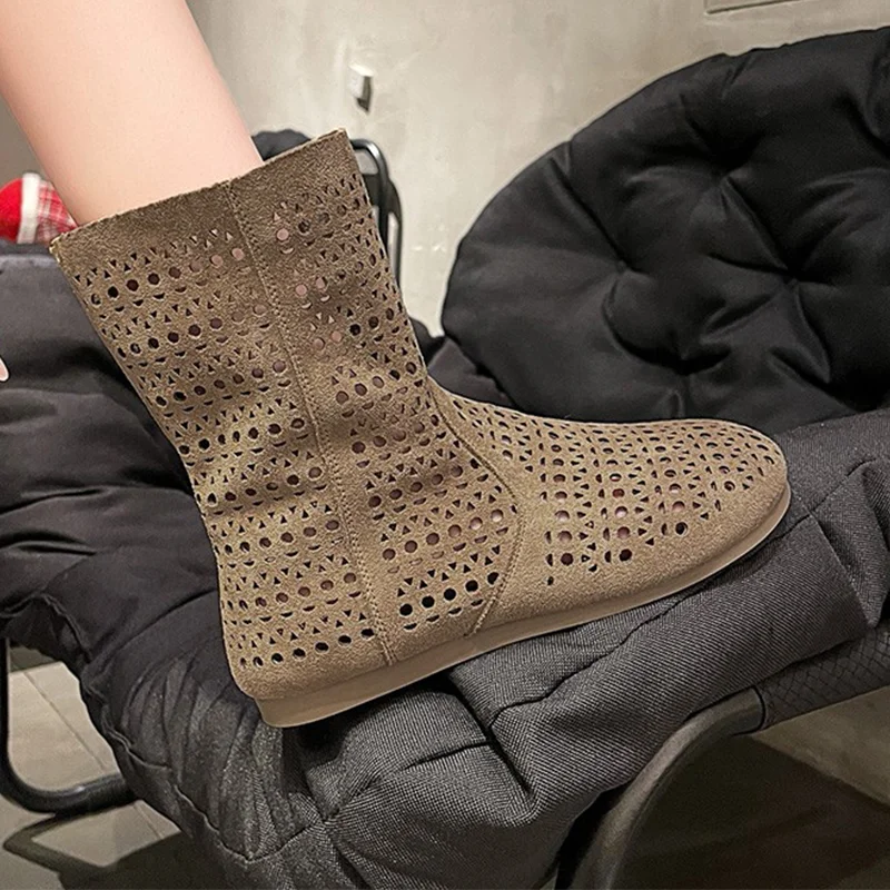 

Flats Women Sandals Spring Hollow Cozy Walking Shoes Casual Fashion Woman Shoes 2025 Designer New Trend Retro Women’s Zapatillas
