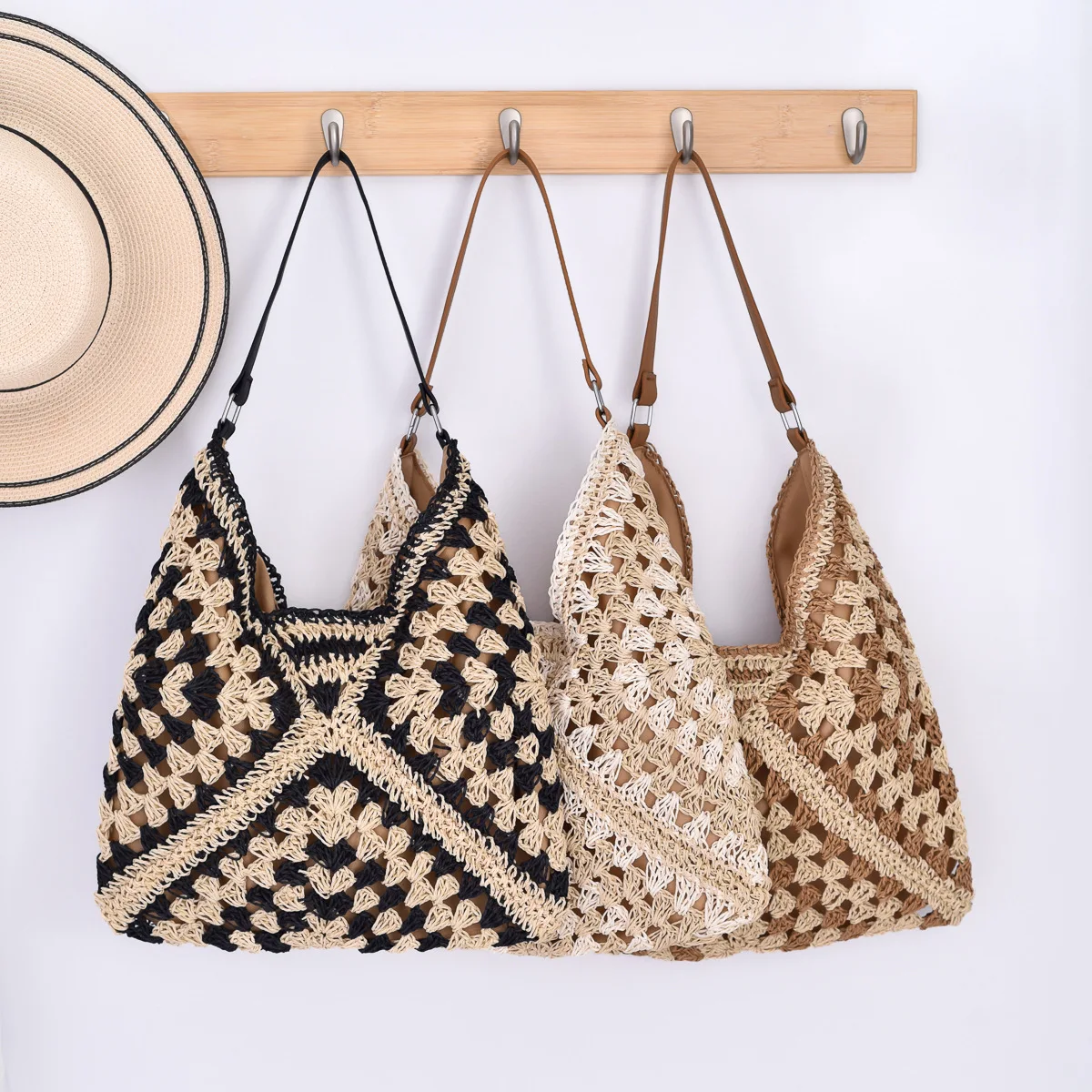 Women's handmade straw openwork bag, large capacity retro vacation woven shoulder bag, casual beach handbag