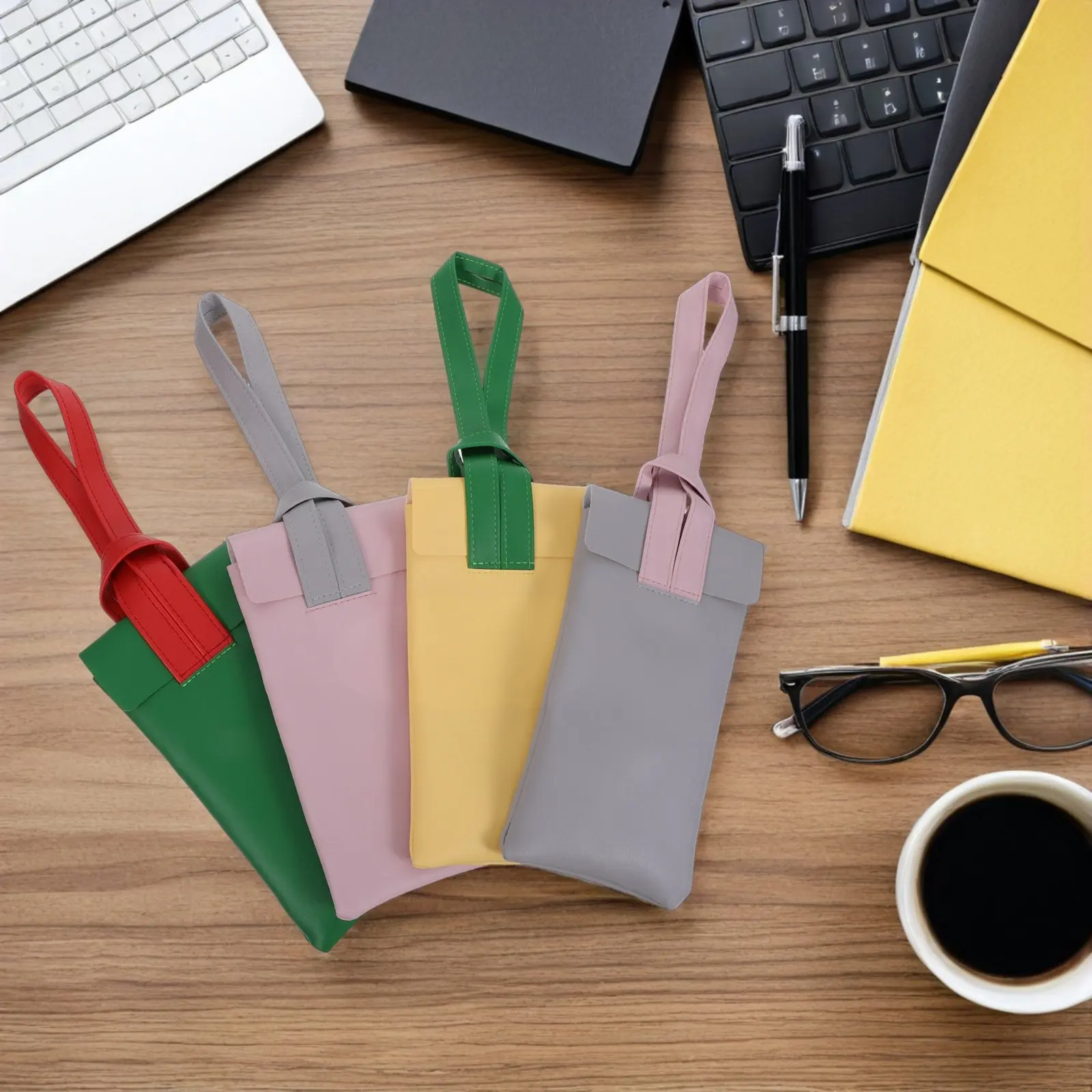 

Набор из 4 чехлов для очков контрастных цветов: легкие футляры из искусственной кожи для очков и солнцезащитных очков, тонкие чехлы для очков