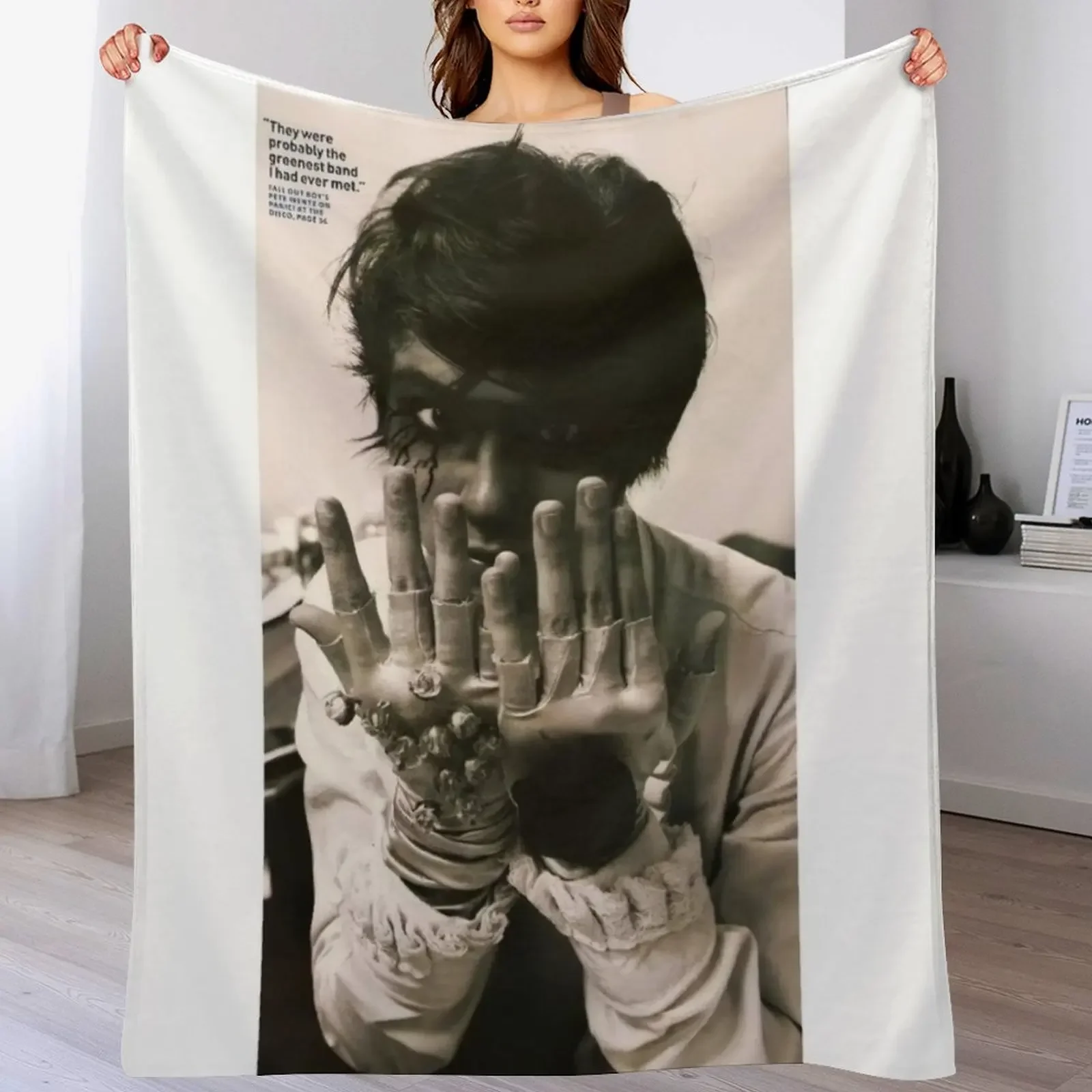 

ryan ross Throw Blanket Beautifuls warm winter Furry cosplay anime Blankets
