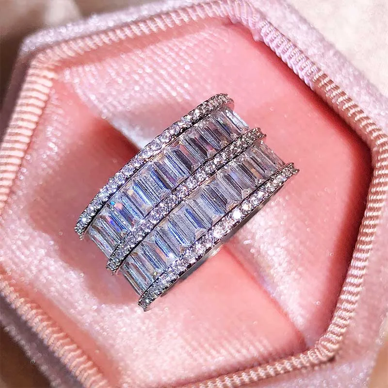 

Domineering Geometric Circle Rectangular Crystal Couple Ring For Women Silver-Plated Diamonds For Engagement Wedding Jewelry