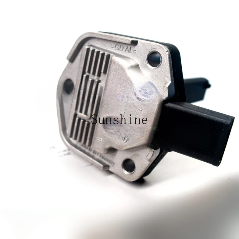 

Suitable for Q5A3 A4 6 8 TT oil pan oil level sensor position sensing