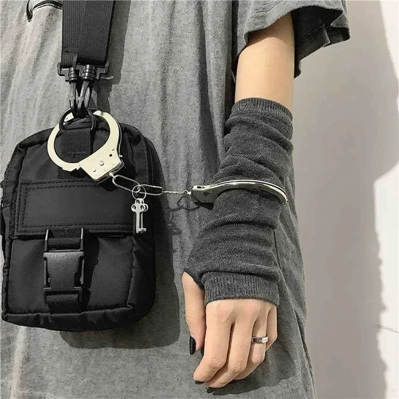 Guante gótico de Lolita para hombre y mujer, cubierta para brazo, calentadores de brazo Harajuku, pulsera larga Punk sin dedos a rayas, guantes de