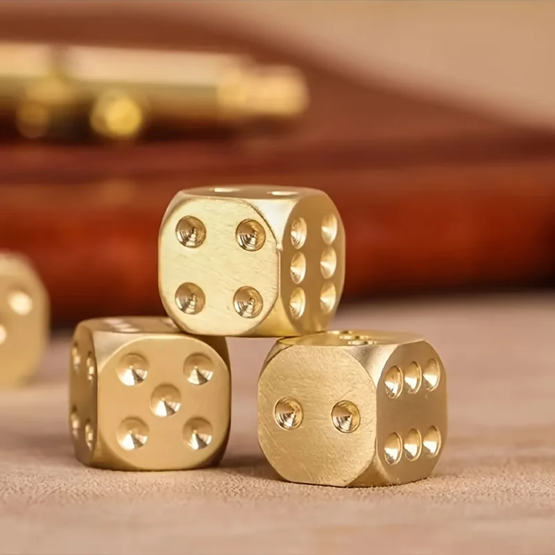 

5pcs Handmade Solid Brass Dice, Polished Table Game Dice Set, Durable Copper Material for Bar Game Creative Gift