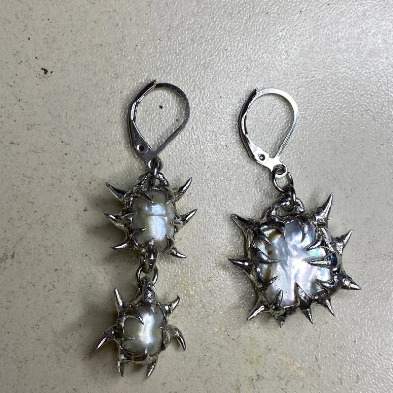 Brutalist Y2k Handmade Spiky Thorns Bubble Claw Free Form Organic Claws Earrings Freshwater Pearls Pearl Soldered