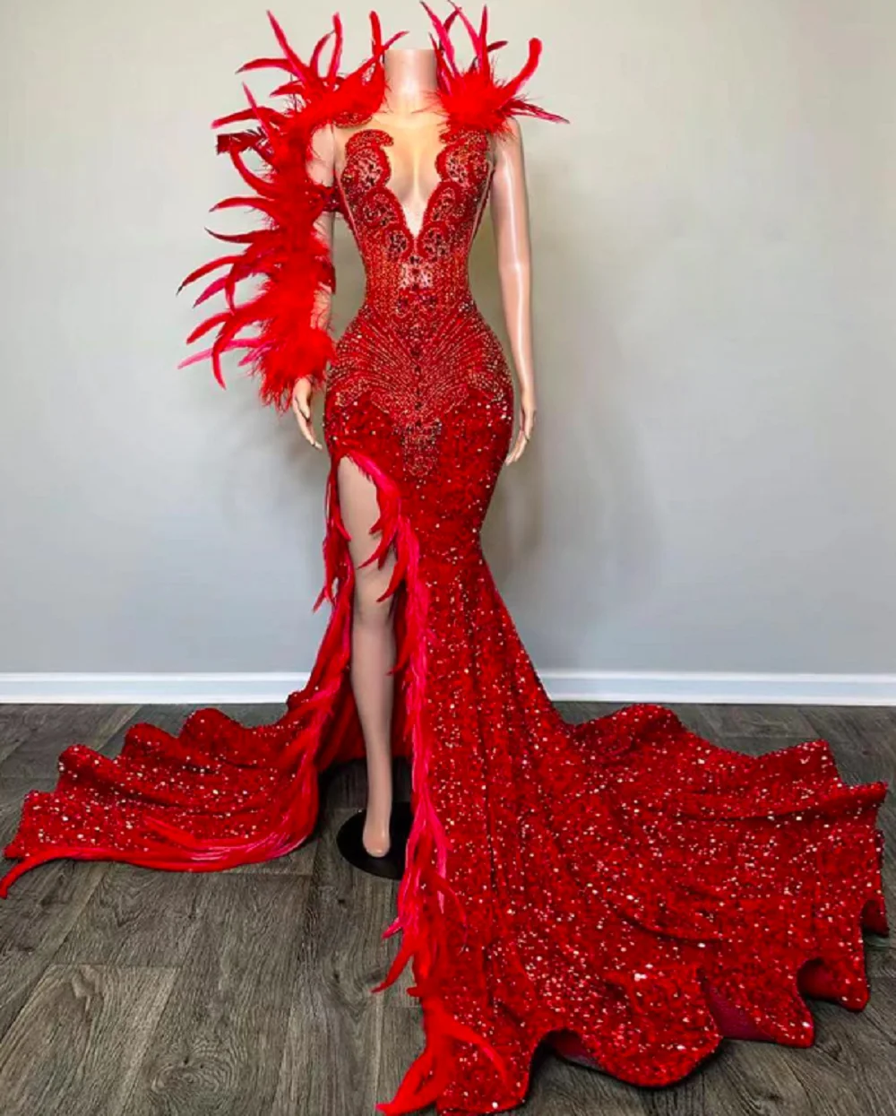 

New Arrivals Red Feathers Prom Dresses High Slit Crystal Rhinestones Birthday Dress Evening Formal Dress Vestidos Customized