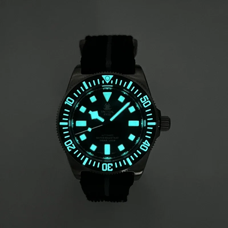 Tactical Frog V4 Titanium Dive Watch Men NH35 Movement Automatic Mechanical Sapphire Glass 200M Waterproof BGW-9 Luminous