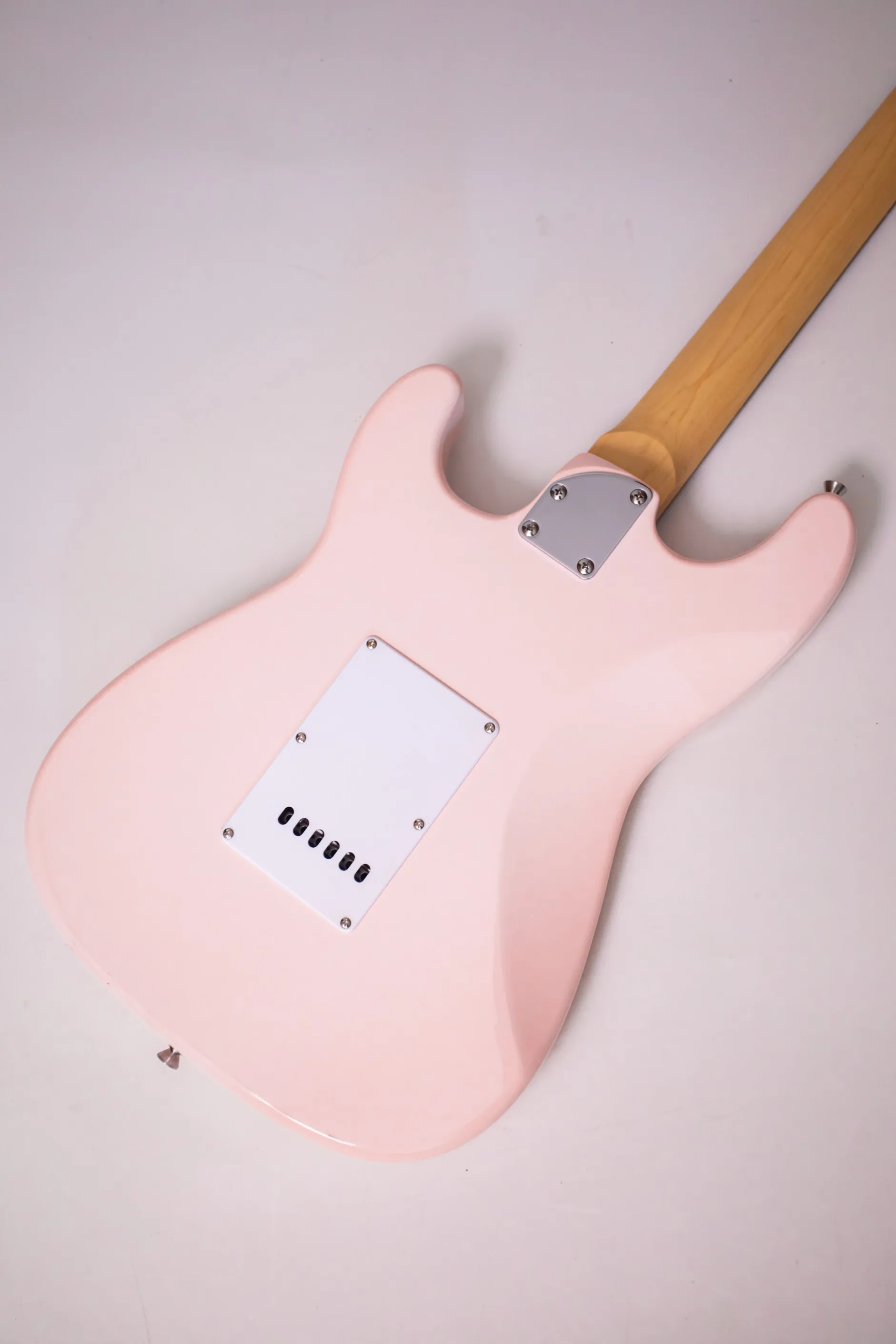 Pink 6-string electric guitar, factory direct, customizable, in stock, orders can be shipped directly! Pink 6-string electric gu