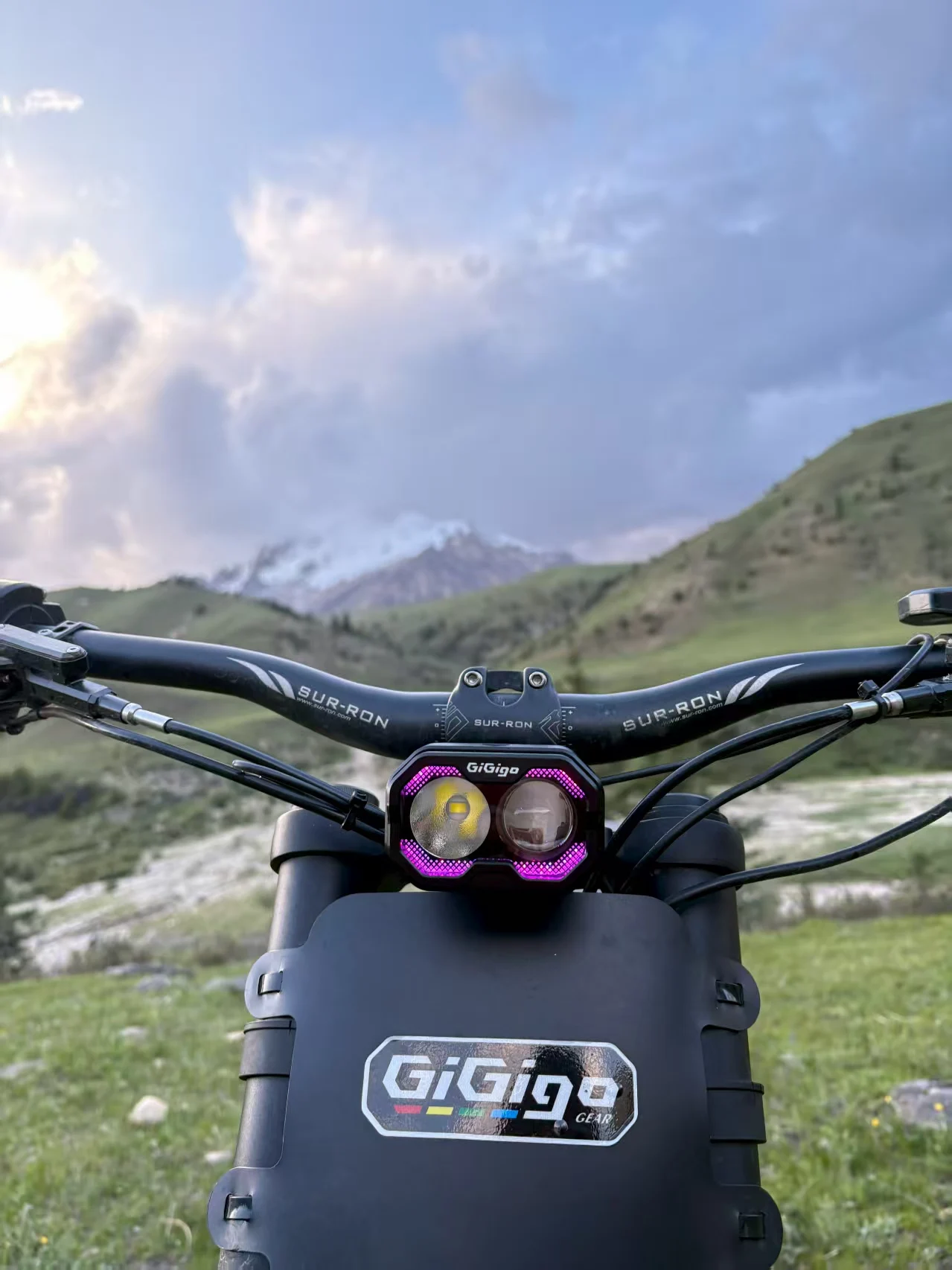 6000K High-Performance IP68 VTB Gigigo Gi02S Headlight  Powerful Lumination Perfect for Off-Road Vehicles 3color Running Light
