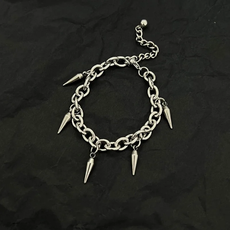 2025 New Stainless Steel Bracelet for Men Hiphop Punk Rivet Bracelets Cool Rivet Tassel Charm Wristband Teens Hand Jewelry Gifts