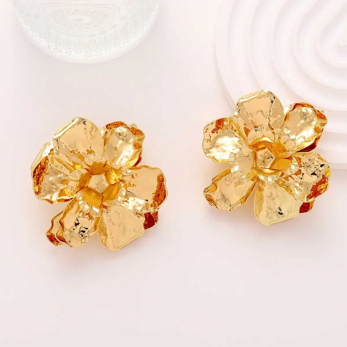 

ZAA Exaggerated High-quality Flower Dangle Earrings for Women Personalityand Niche StyleBig Earring Jewelry Gift Wholesale Price