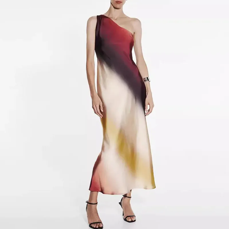 아미세미메트리 슬래시 칼라 홀터 드레스 우아한 그라데이션 프린트 슬리브리스 이브닝 드레스 여름 신상 여성 연회복