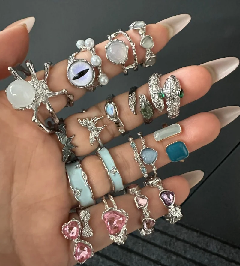 Nuovi gioielli di moda Y2K Crystal Rings Kpop Heart anello regolabile geometria irregolare Punk Vintage Rings Set per donne ragazze