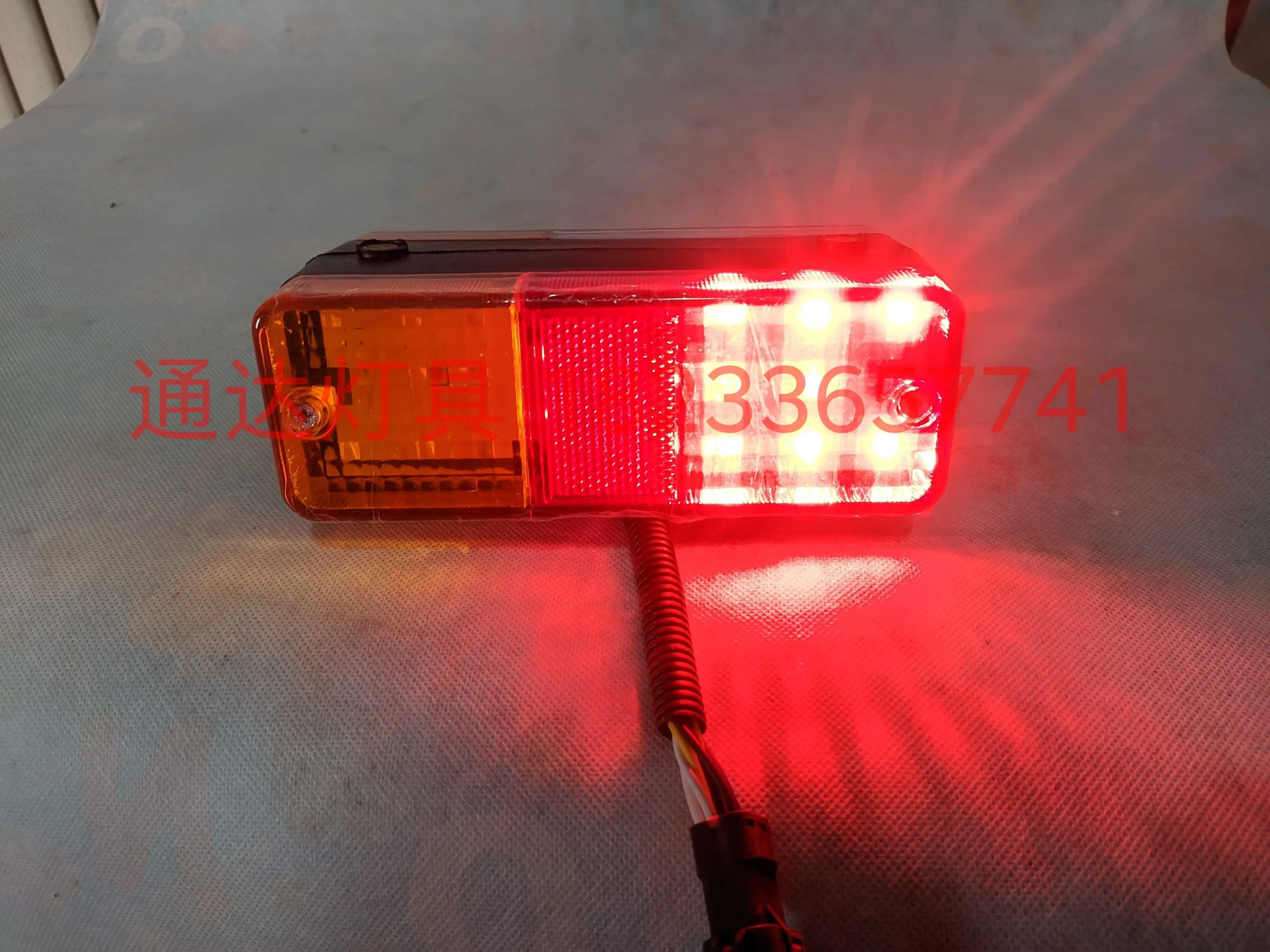 For Deere tractor accessories 3B404 3B484 3B554 rear tail light double side light electronic