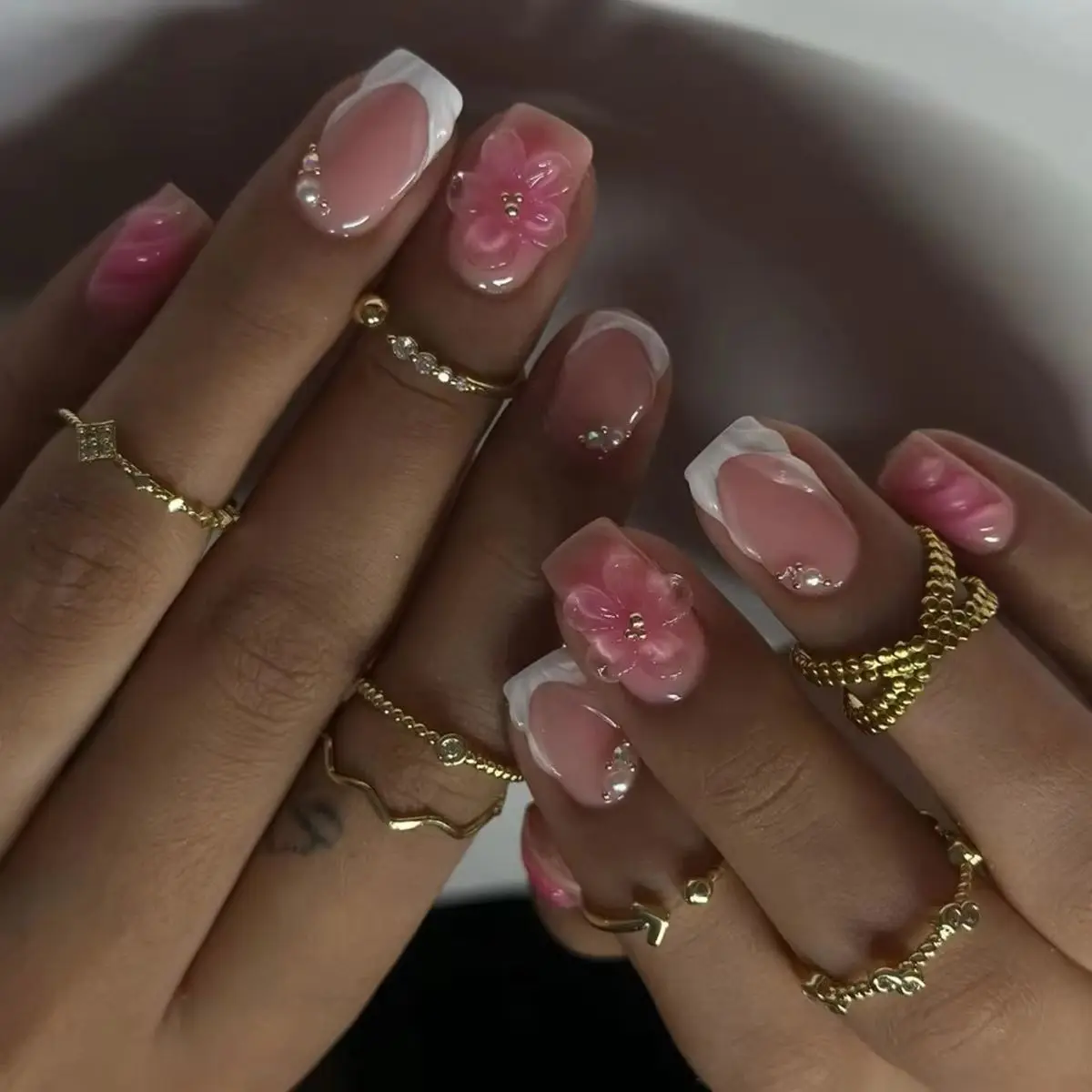 

24PCS Simple White French False Nails with 3D Sweet Pink Carved Flowers Ripples Fake Nails for Women Short Square Press on Nails