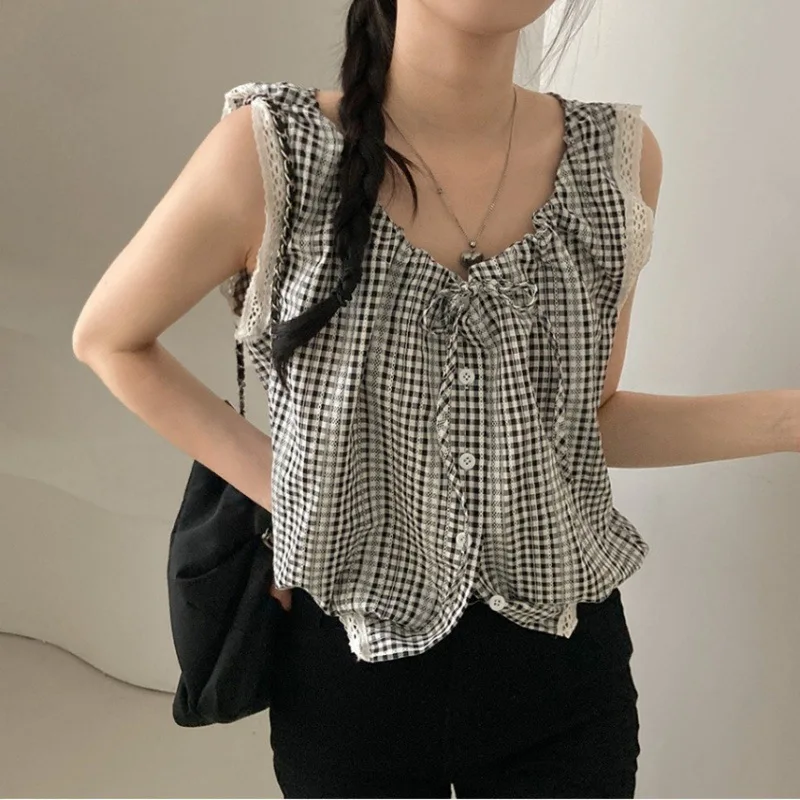 South korea Chic Summer Age-Reducing Temperament French sle Sleeveless Vest Sling Women Lace Patchwork Chic Top Women