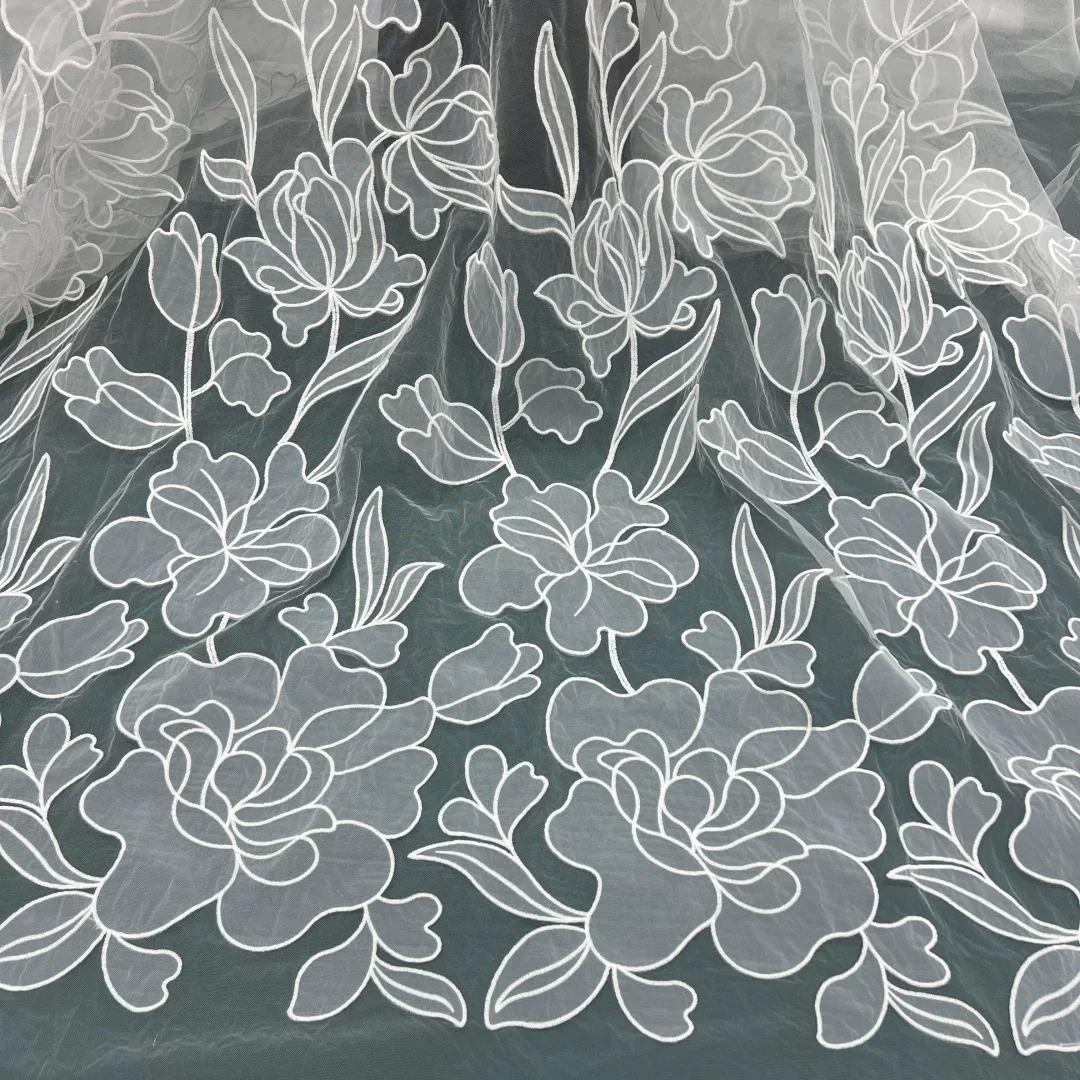 1 Yard lasergeschnittener Spitzenstoff mit Blumenstickerei in Off-White, Brautkleidstoff – Detail 6