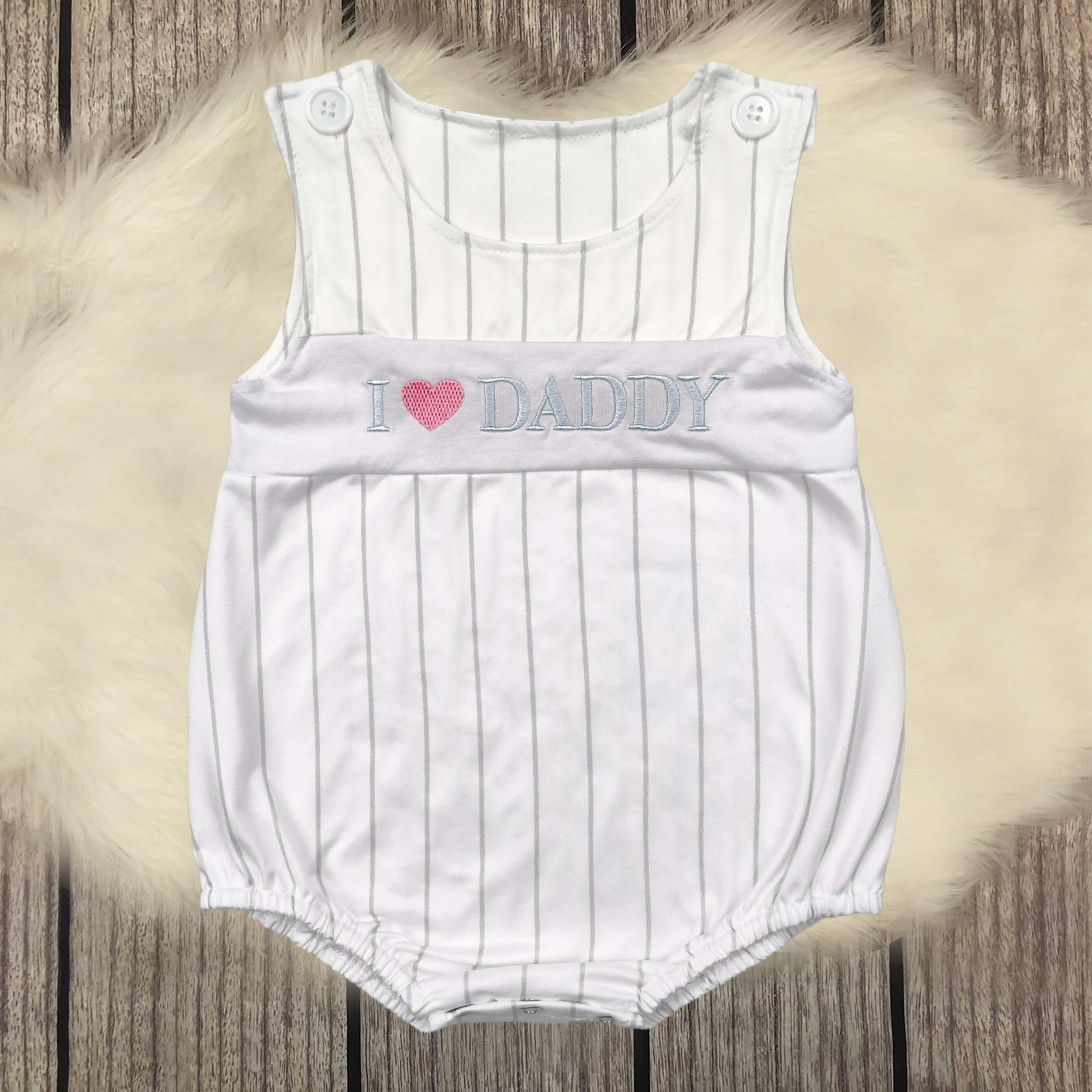 

Wholesale Embroidery Baby Boys Sleeveless I love Daddy Romper Newborn Bubble Children Coverall Toddler Kids Flower Bows Bodysuit