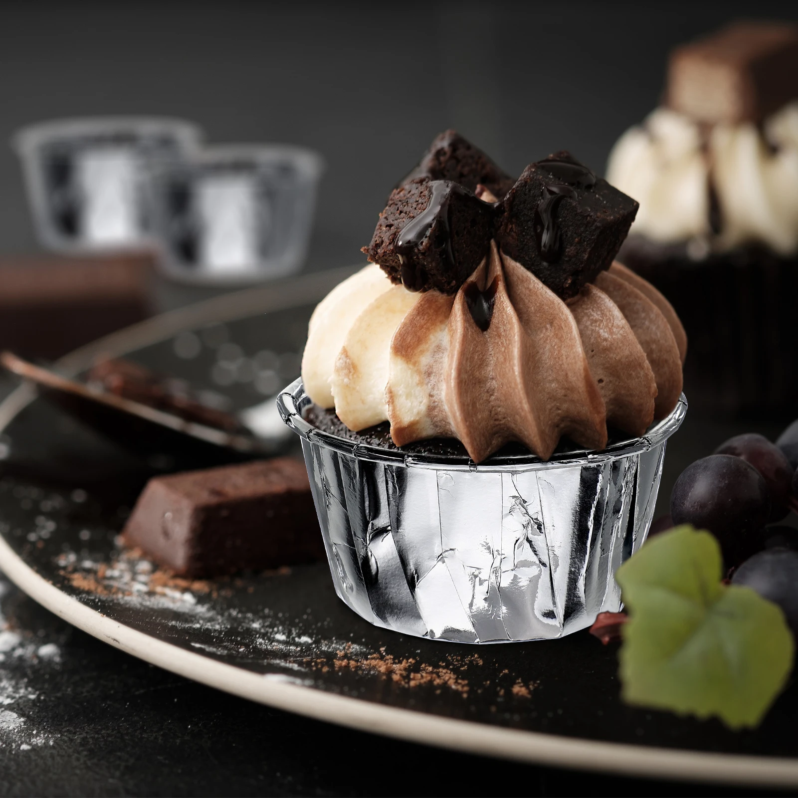 

Paper Baking Cases Cupcake Cups Mini Muffins Food Grade Oil Proof Disposable Baking Supplies Party Cake Wrappers Healthy