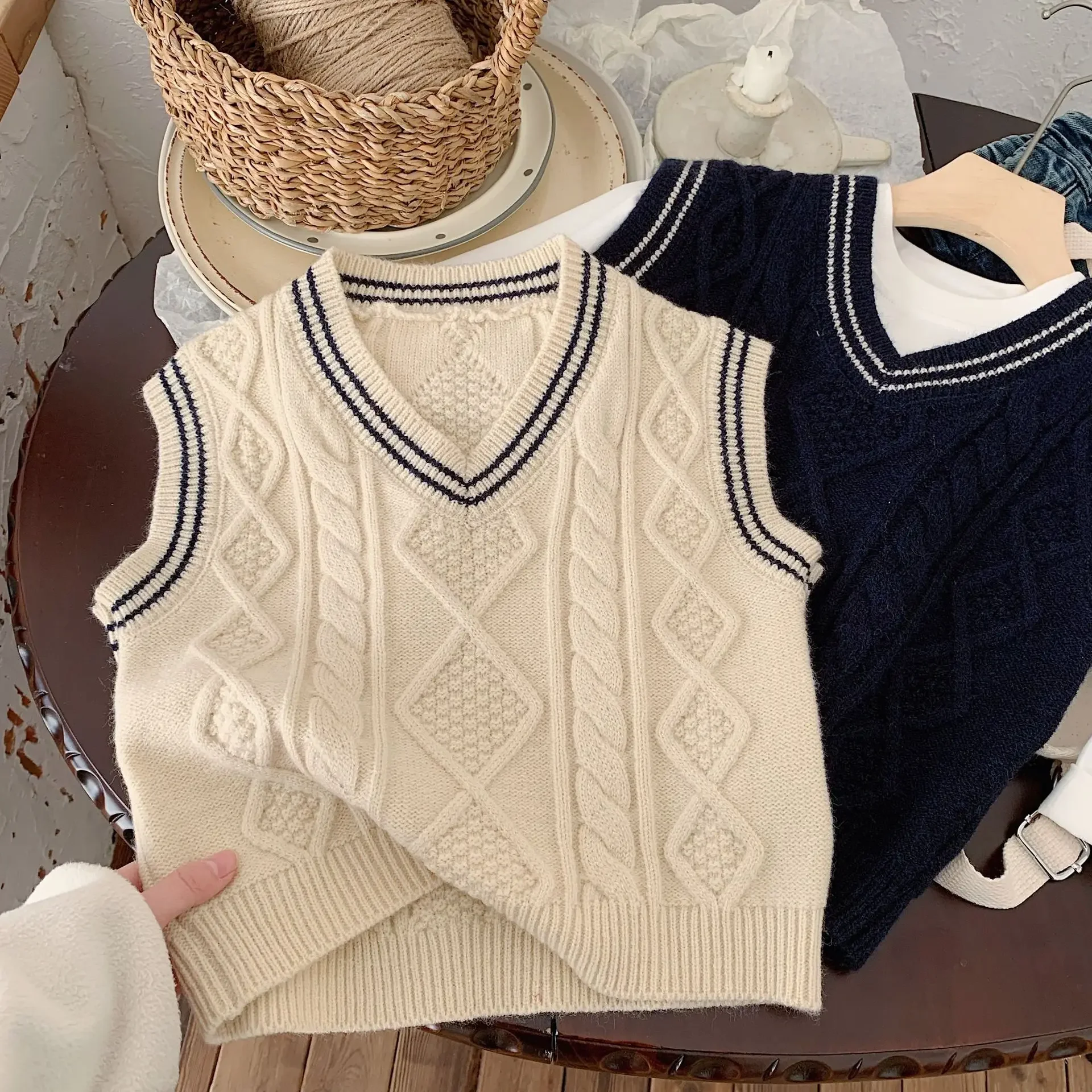 

Children's Vest Autumn Baby Kids Clothing Boys' V-neck Vest Knitted Striped Fashion Girls' Sweaters toddler girl winter clothes