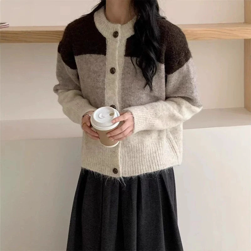 

Harajuku Contrast Color Sweater Jacket Women Autumn Casual Student Versatile Knitted Cardigan Y2K Retro Patchwork Sweater Coat