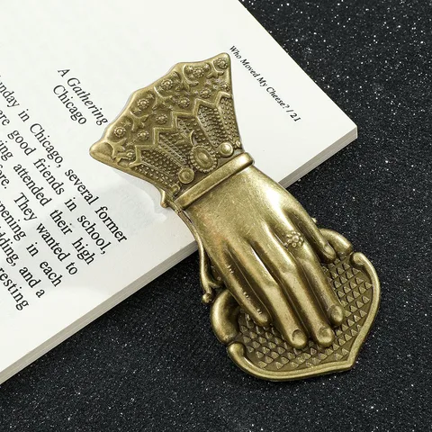 Винтажная закладка-кольцо для книг, стильный подарок для студентов и учителей — пример использования