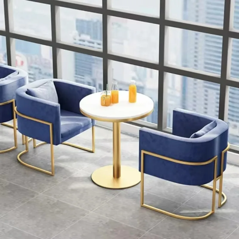 Durable and Stylish Coffee Shop Tables and Chairs for a Cozy Ambience