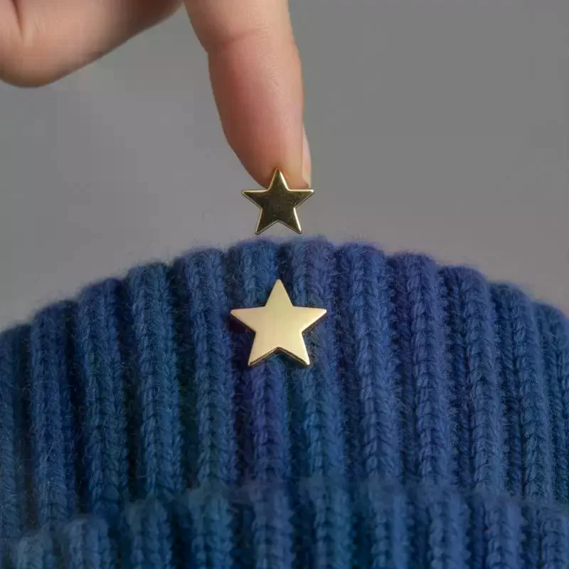 Cozy Winter Knitted Beanie Hat Delicate Star Decor Thick Thermal Warm Hat for Cold Weather Skiing Walking Outdoor Sports