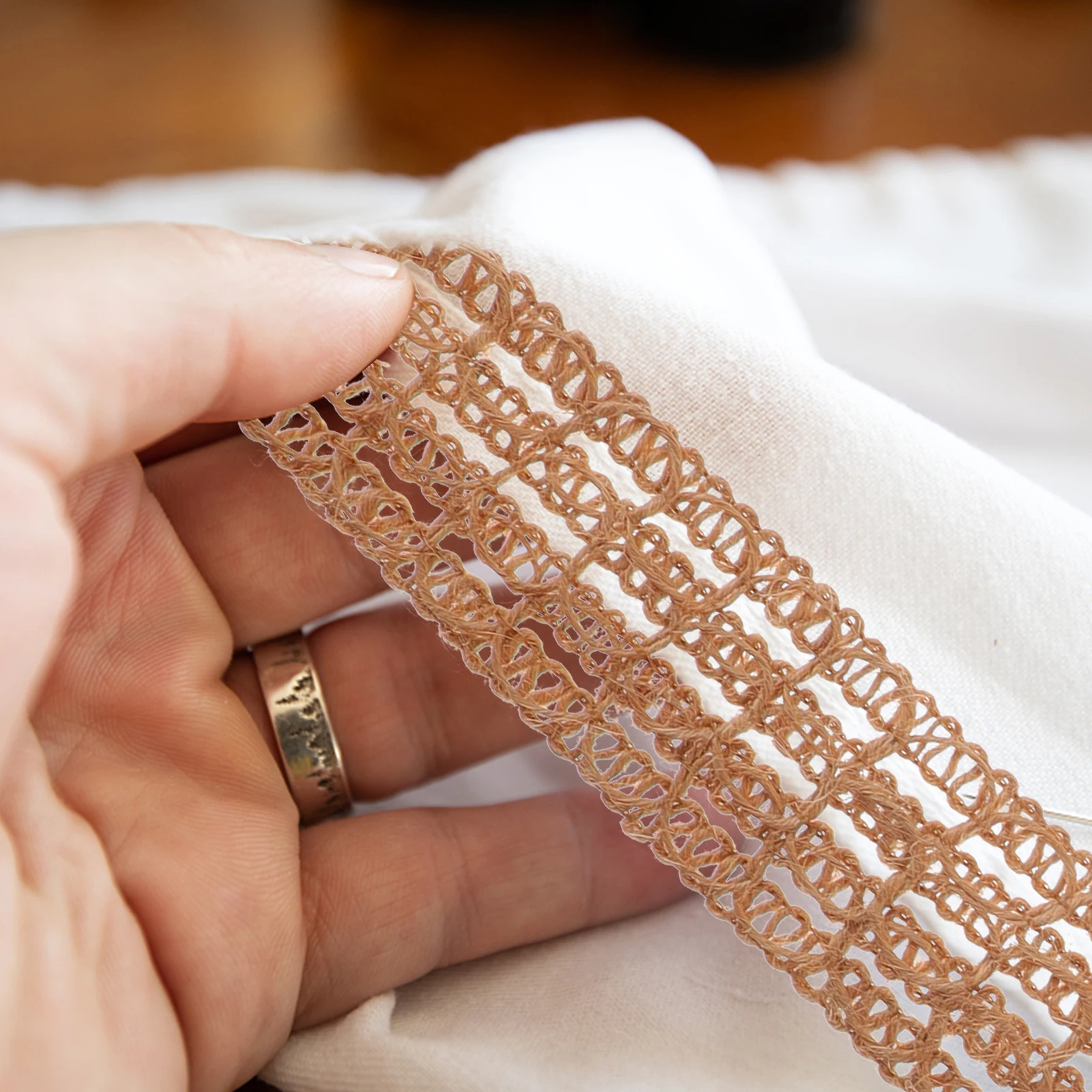 

8 Rolls Natural Burlap Rustic Jute Fabric Ribbons Decorative Wrapping For Gifts Crafts Christmas Diy Wear-Resistant Reusable