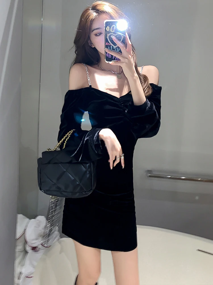 ملابس نسائية كورية عتيقة للحفلات الراقصة هيبورن للخريف والشتاء فستان مثير بسلسلة مخملية سوداء 2025 فساتين مهرجان فاخرة أنيقة
