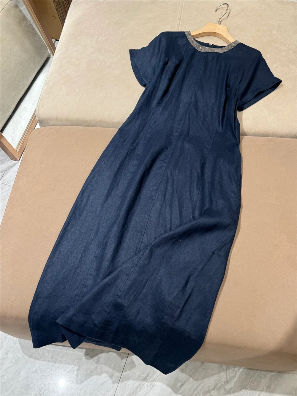 

26 New Linen Loose-Fit Women's Dress Bead Slimming Mid-Length Dresses