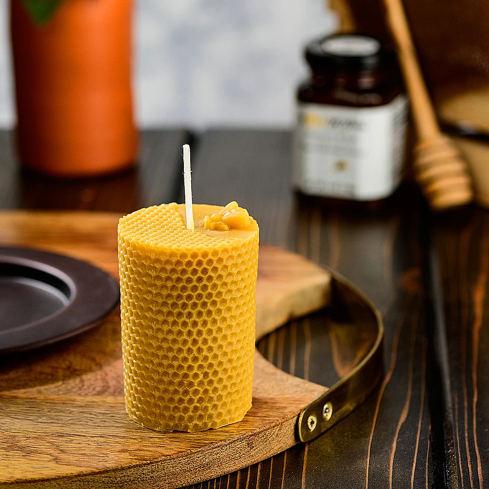 Beeswax Honeycomb Candles Hexagonal Beeswax Pillar Candle Pure Bee Honey Beehive Candle for Home Decoration