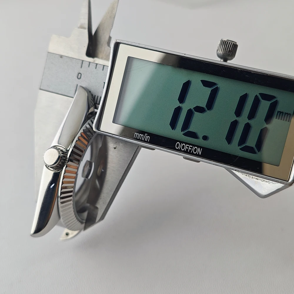 Hochwertiges NH35-Gehäuse passend für NH35 NH36 Uhrwerk Mechanische Uhr Reparatur Ersatz Saphirglas 36mm/41mm Edelstahl-Uhrenbox – Detail 12