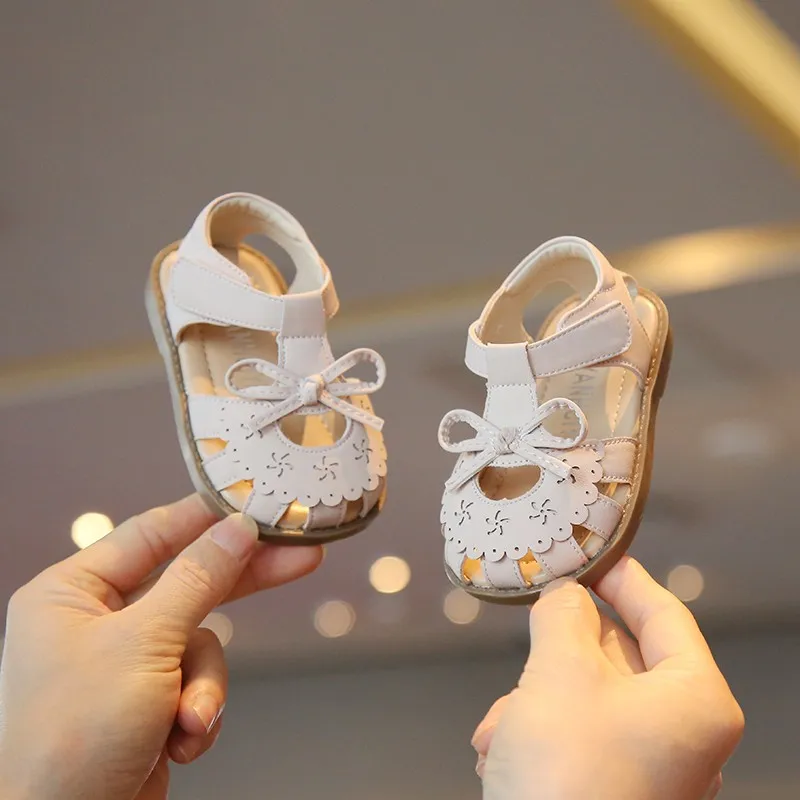 Kleinkind Freizeitsandalen Süße Schleife Atmungsaktive Baby-Lauflernschuhe Rutschfeste Weiche Sohle 2026 Neue Mädchen Sommerschuhe Modisch Trendig – Detail 3