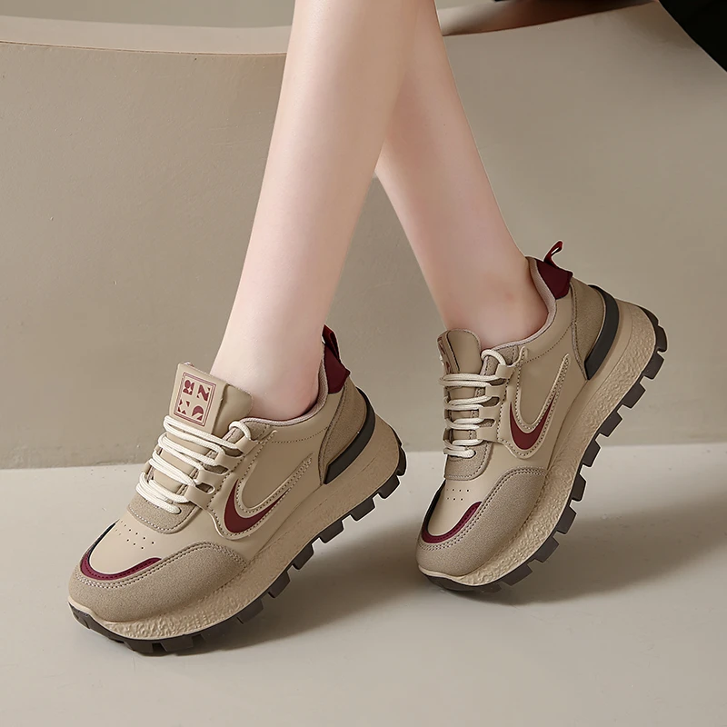 أحذية رياضية نسائية جديدة لربيع وخريف ماركة فاخرة أحذية فلكنيز أحذية غير رسمية Zapatillas Mujer أحذية مسطحة خفيفة قابلة للتنفس
