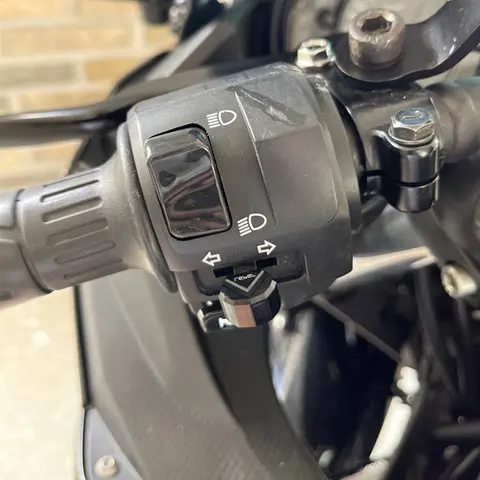 होंडा NX500 NX400 2025 रिबेल 1100 रिबेल 500 250 CMX500 CMX1100 CL500 सीएनसी मोटरसाइकिल स्विच बटन टर्न सिग्नल स्विच कीकैप के लिए 8 best sales विद्रोही 250 - №8