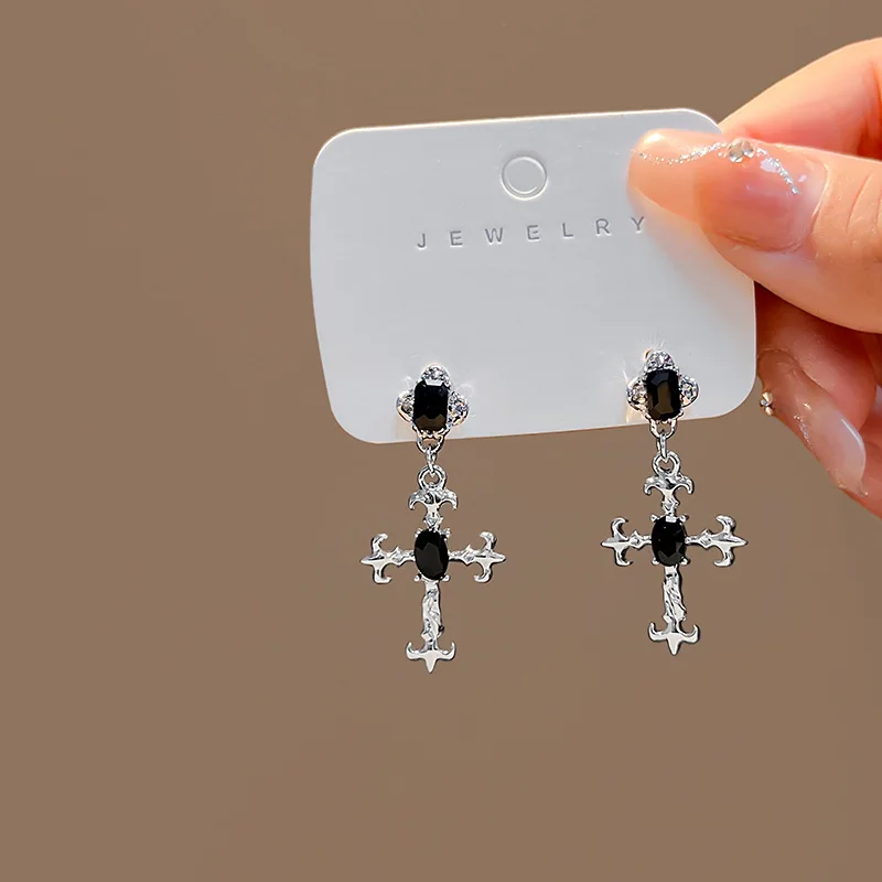 القوطية الأسود كريستال الصليب انخفاض الأقراط الطويلة للنساء الشرير الإبداع موضة رائع بيان هدايا مجوهرات الهالوين #5