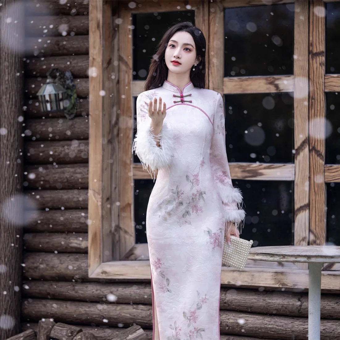 

Модное улучшенное бархатное Cheongsam с длинными рукавами для молодых девушек, осень/зима 2022, новое повседневное утягивающее Cheongsam Qipao