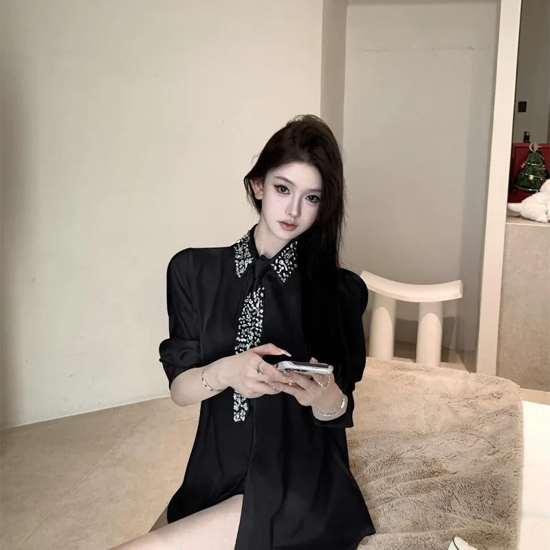 Célébrités d'internet avec le même printemps, nouvelle célébrité sombre, perles de strass granulaires, cravate, chemise en Satin de l'industrie lourde