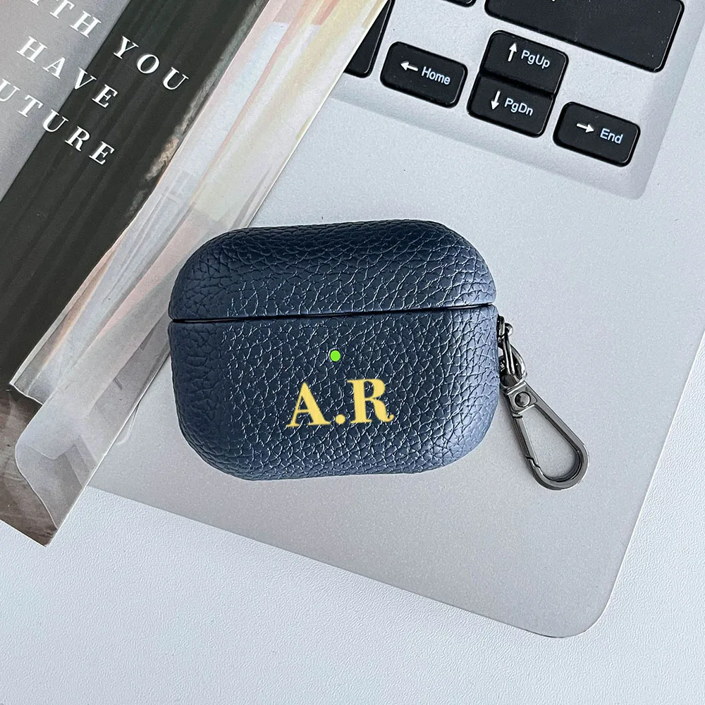 Gepersonaliseerde initialen Letters Aanpassen Oortelefoon DIY-hoesje voor Airpods 1 2 3 4 Pro 2 Luxe Lychee-huidpatroon met sleutelhanger
