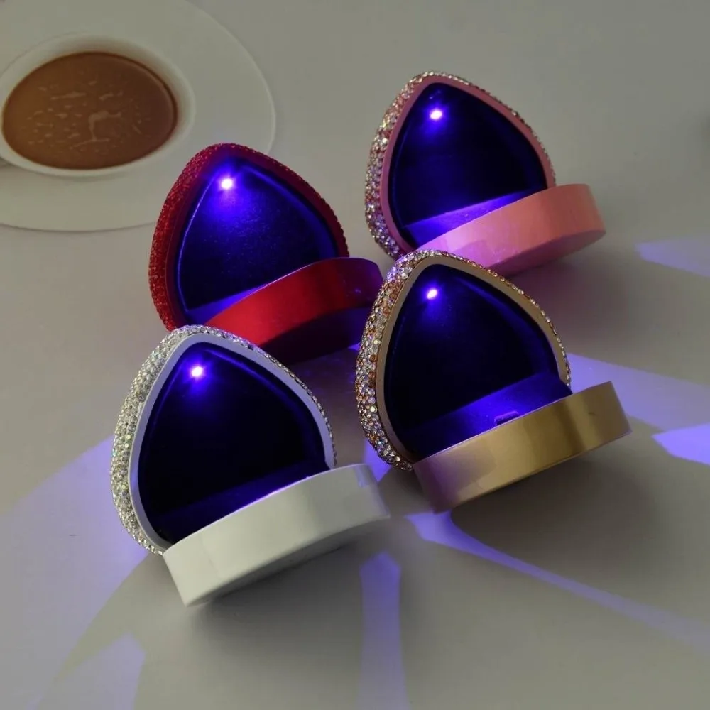 

Diamond LED Light Ring Box Storage Girlfriend Gift Heart Shape Gift Boxes Jewelry Proposal Valentine Gift Packaging Box