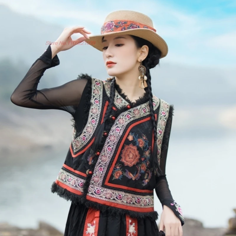 

2025 chinese vintage vest national flower embroidery fleece lined folk vest retro sleeveless jacket traditional thicken vest